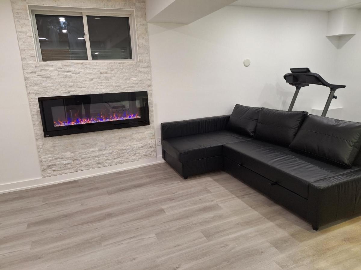 Independent Basement Studio Suite Otawa Exterior foto