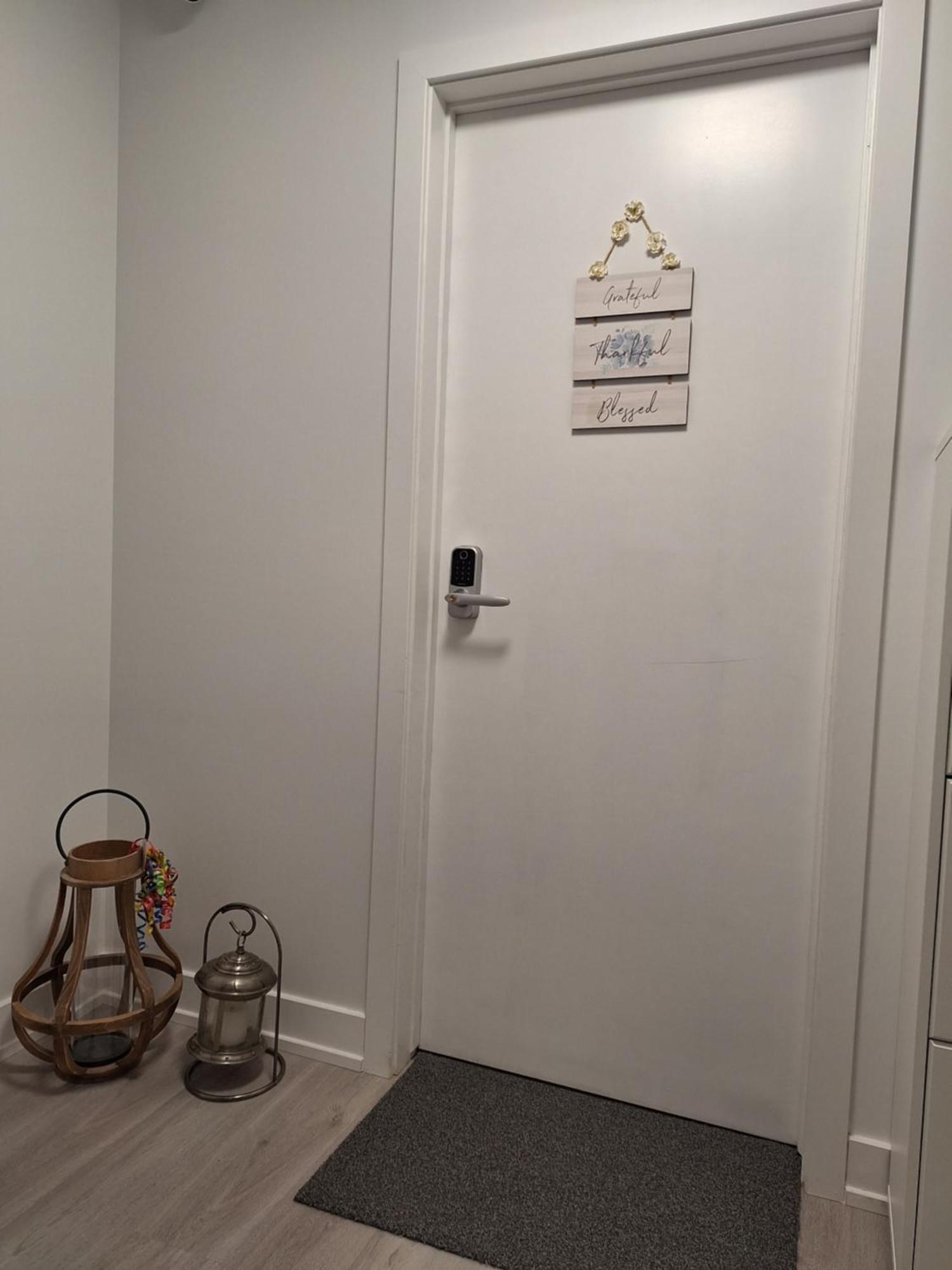 Independent Basement Studio Suite Otawa Exterior foto